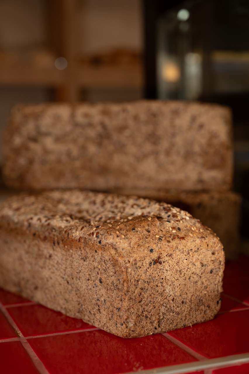 Pan de Molde Integral con Semillas - 1400g unidad